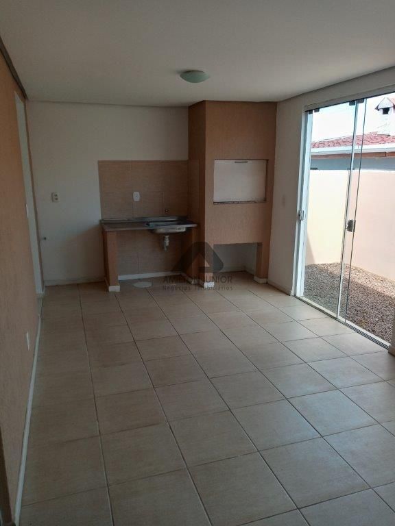 Casa à venda com 3 quartos, 70m² - Foto 6