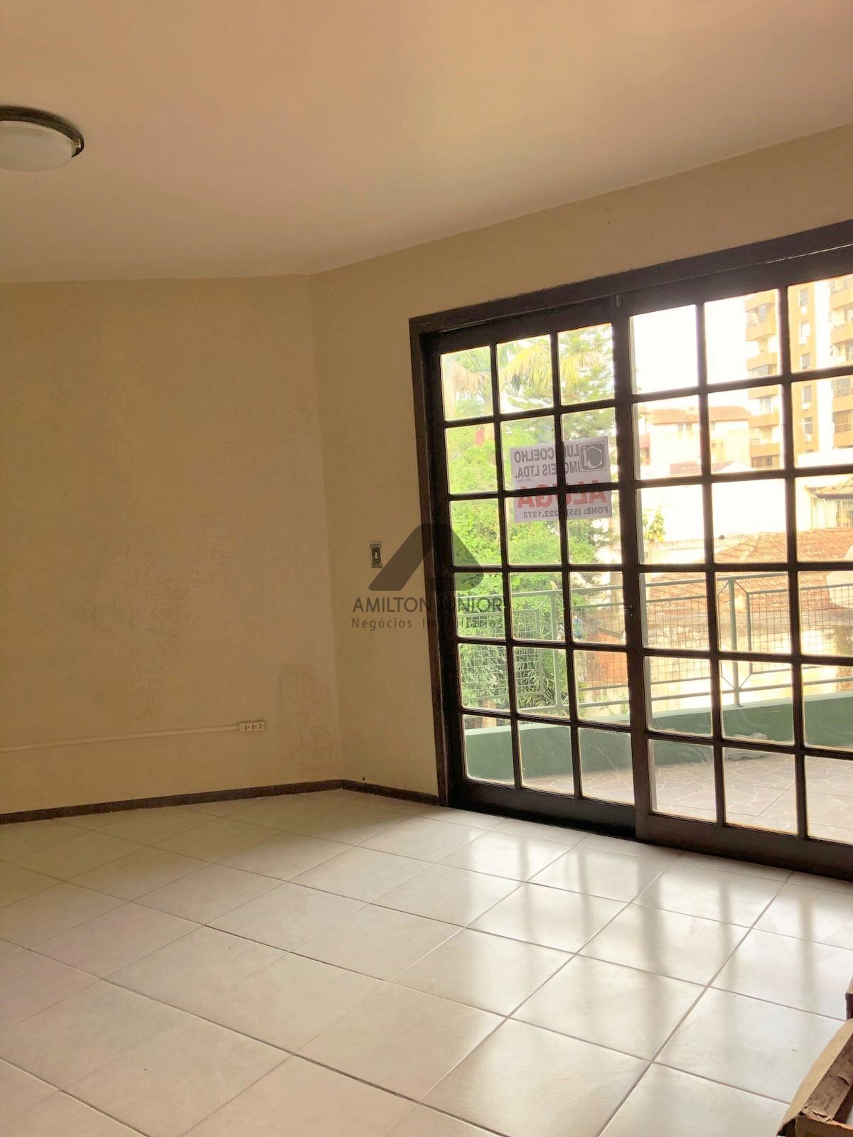 Apartamento à venda com 2 quartos, 77m² - Foto 5