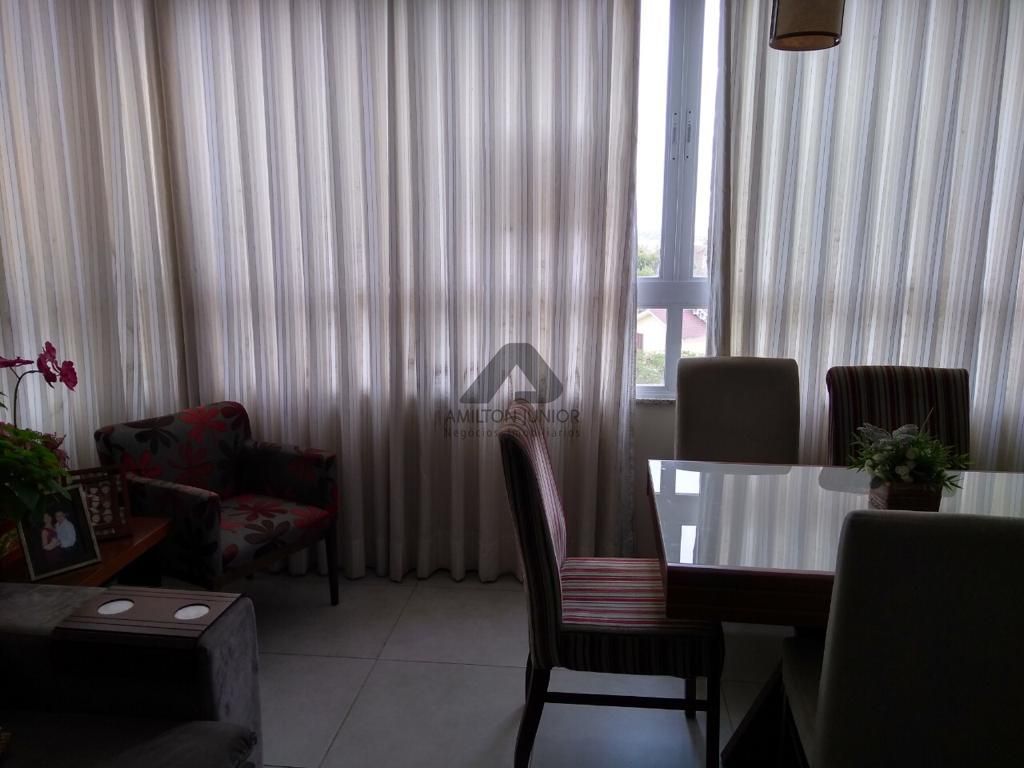 Apartamento à venda com 2 quartos, 75m² - Foto 7