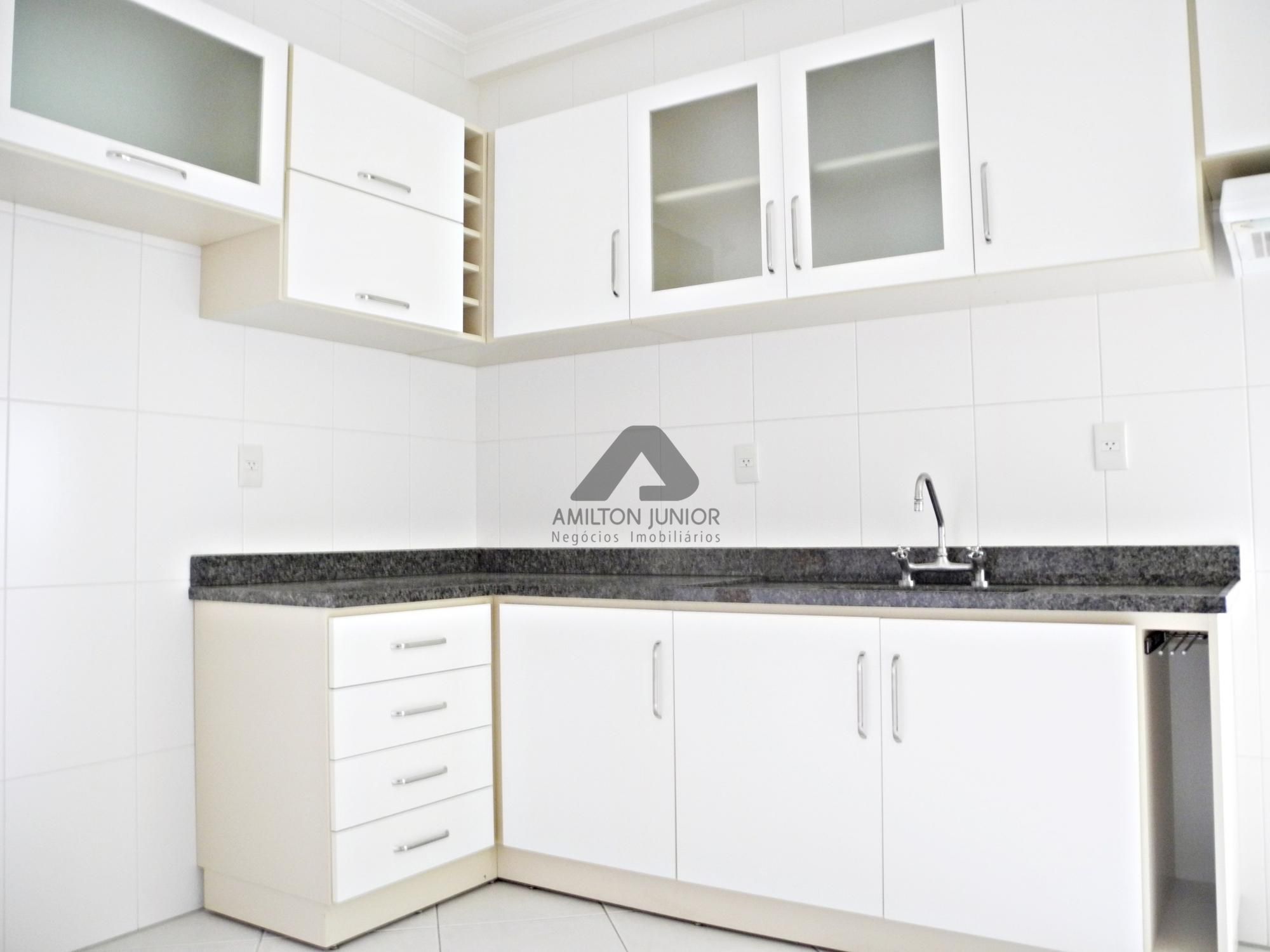 Apartamento à venda com 3 quartos, 140m² - Foto 27