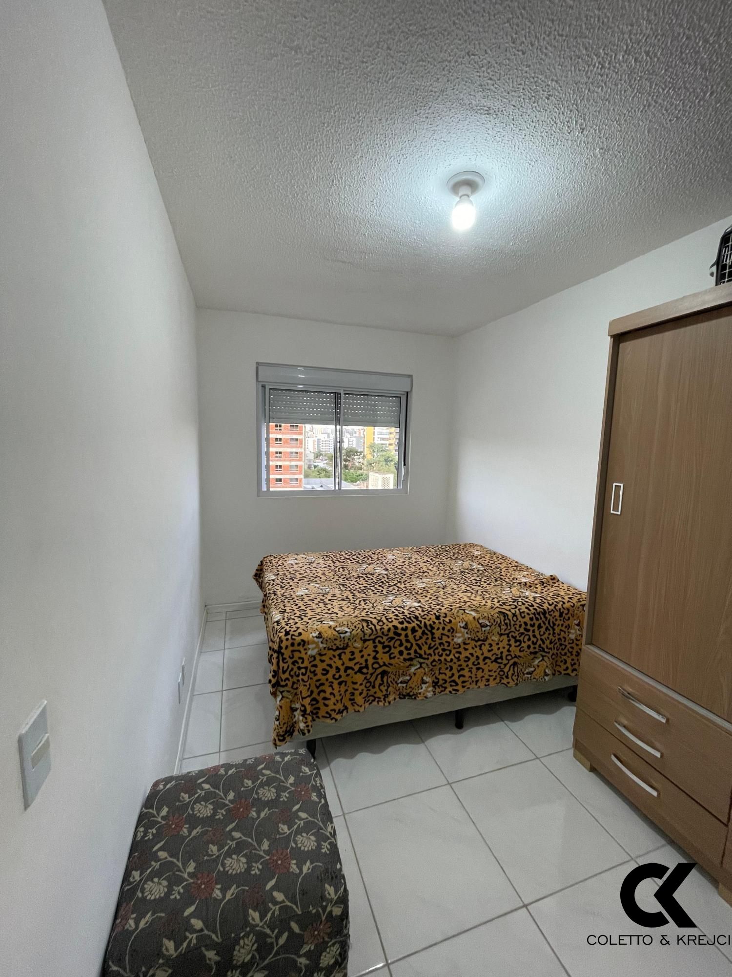 Apartamento à venda com 2 quartos, 60m² - Foto 9