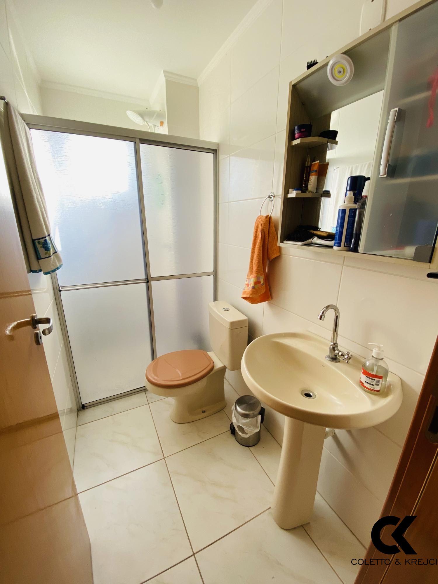 Apartamento à venda com 2 quartos, 64m² - Foto 12