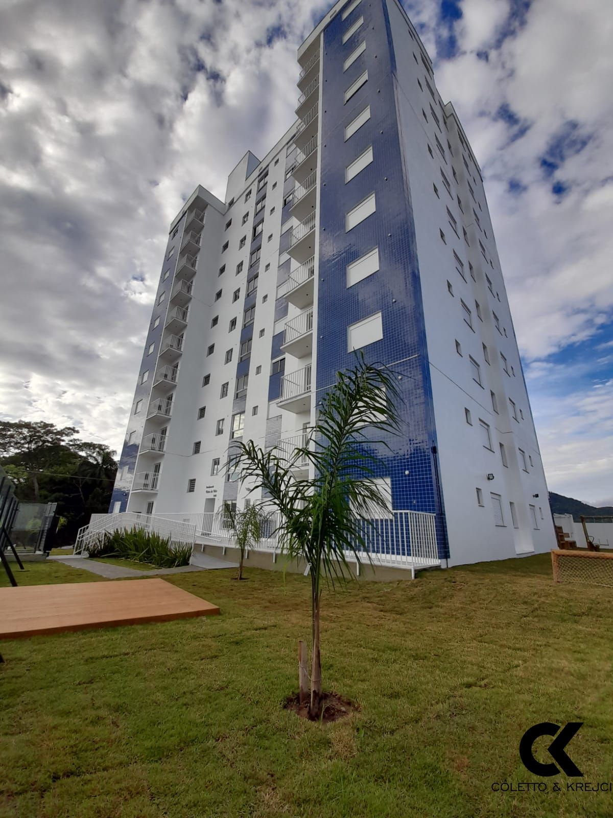 Apartamento à venda com 2 quartos, 57m² - Foto 17