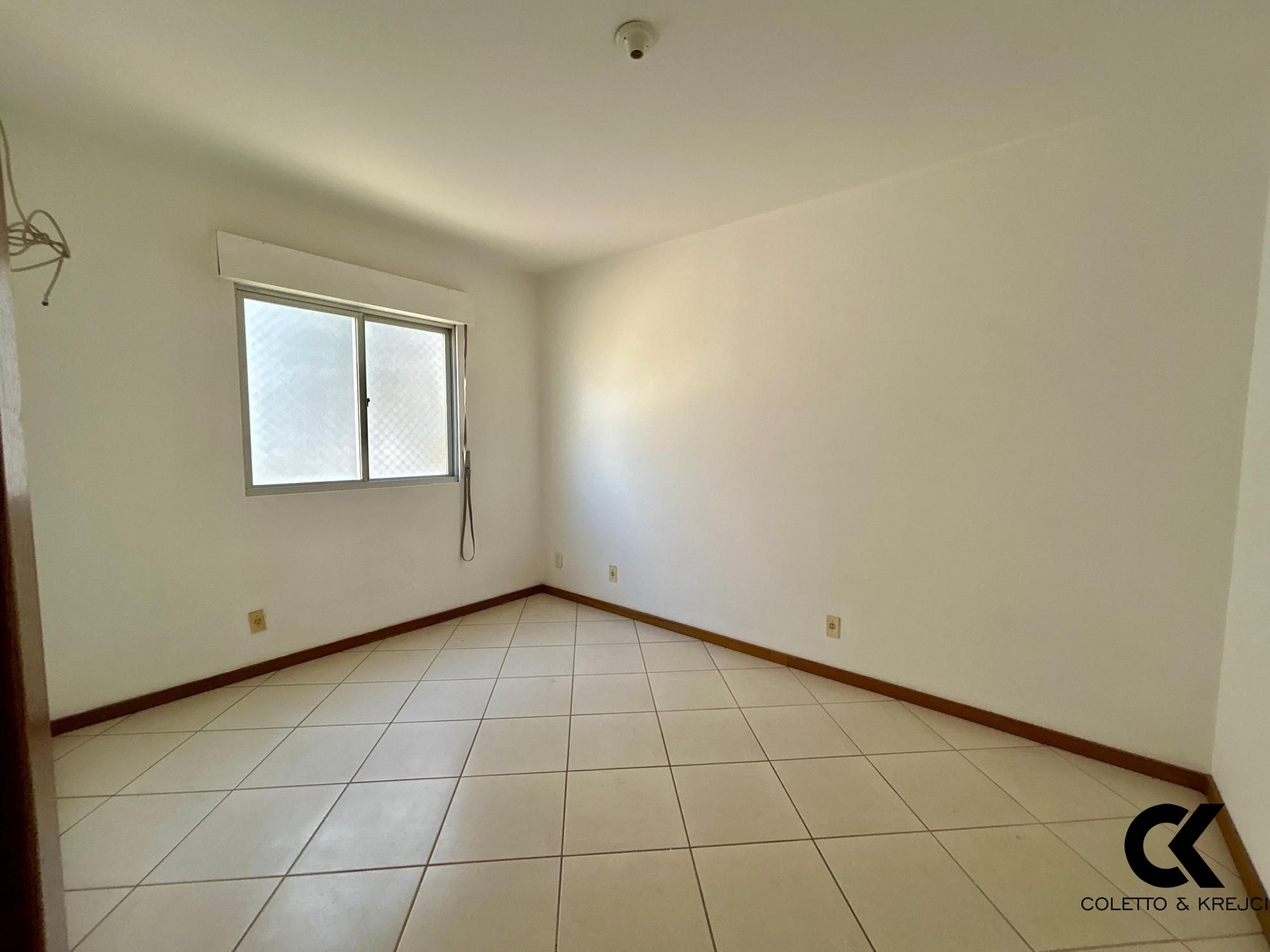 Apartamento à venda com 2 quartos, 60m² - Foto 9