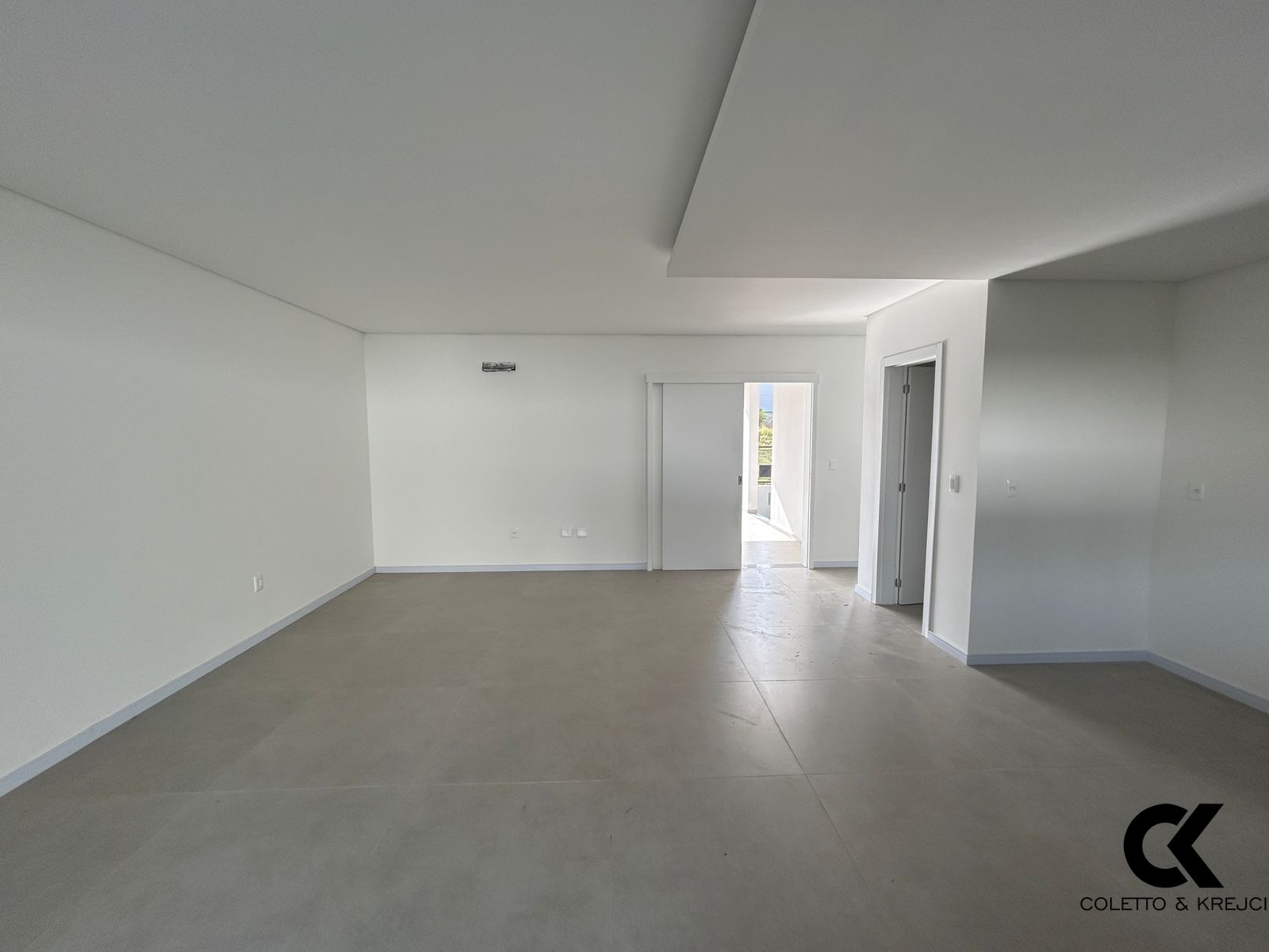 Casa à venda com 3 quartos, 197m² - Foto 11