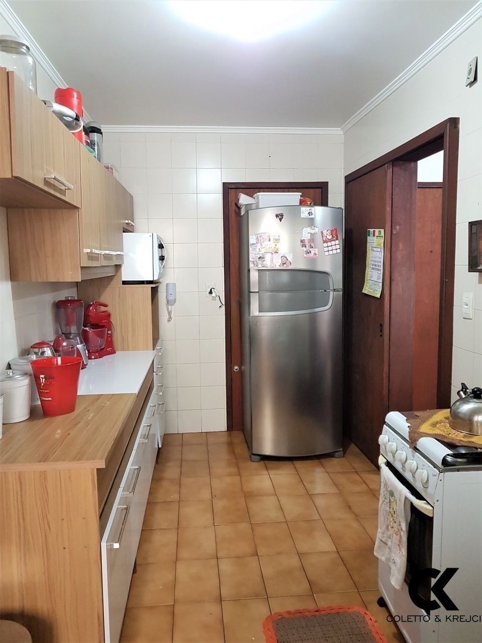 Apartamento à venda com 2 quartos, 65m² - Foto 2