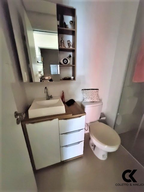 Apartamento à venda com 2 quartos, 57m² - Foto 8