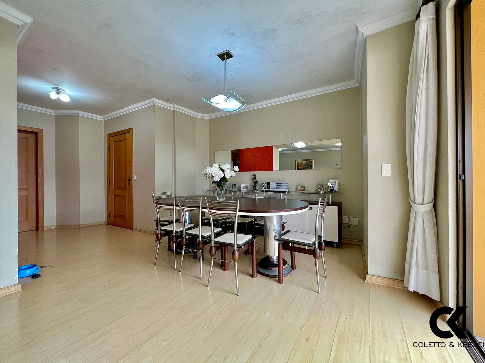 Apartamento à venda com 4 quartos, 202m² - Foto 5