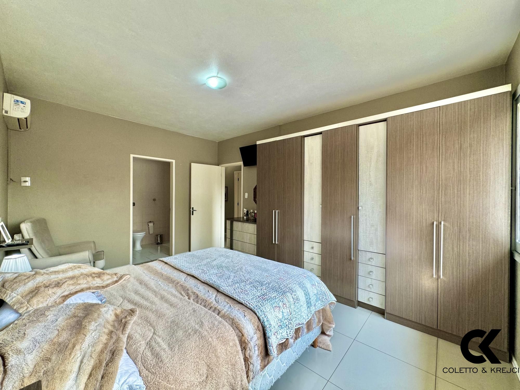 Casa à venda com 3 quartos, 260m² - Foto 18