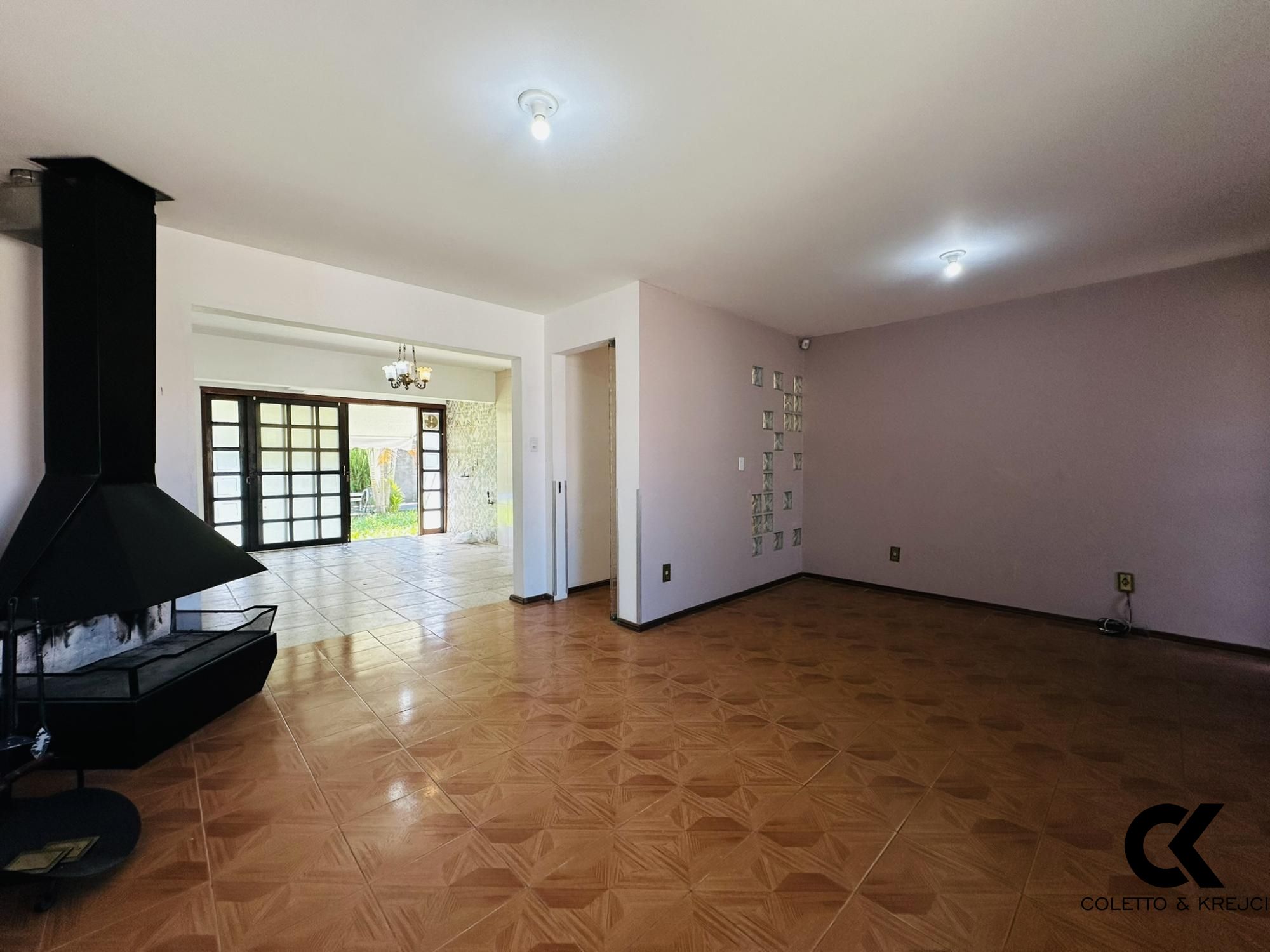 Casa à venda com 3 quartos, 180m² - Foto 4