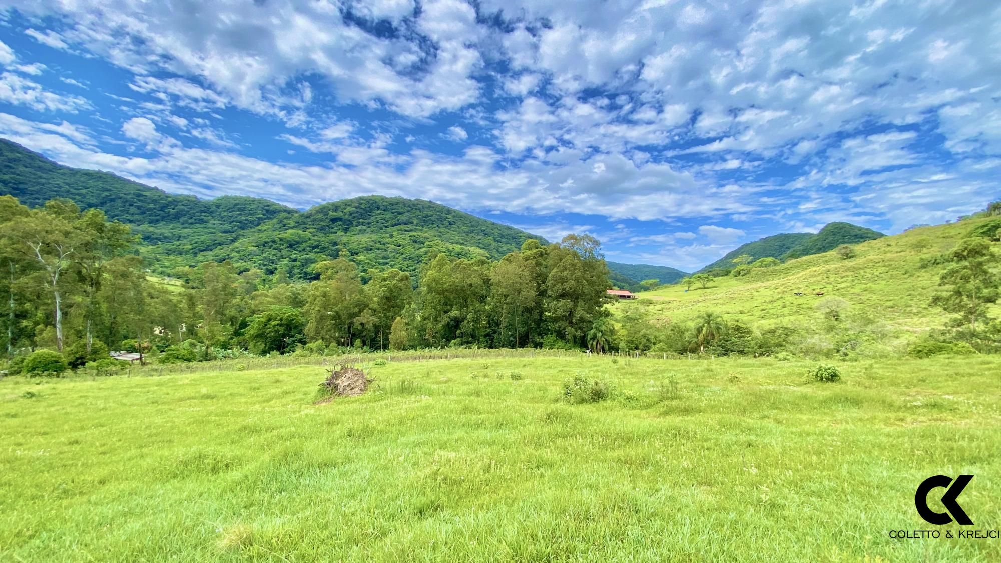 Terreno à venda, 1500m² - Foto 1