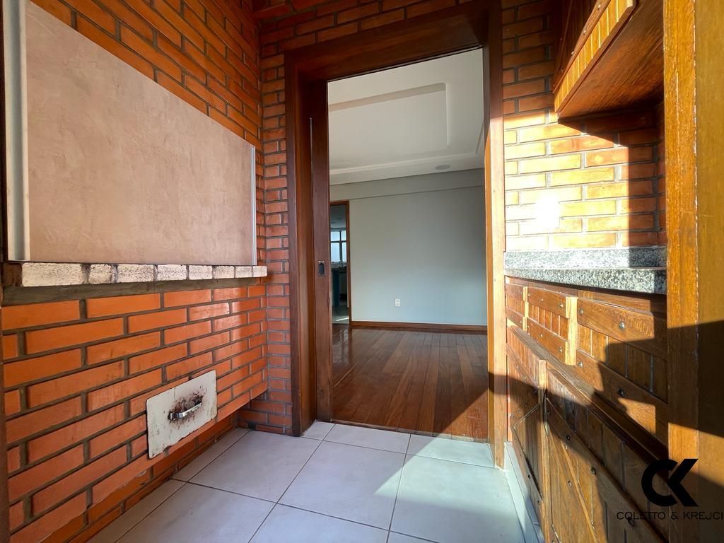 Apartamento à venda com 4 quartos, 141m² - Foto 6