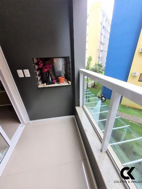 Apartamento à venda com 2 quartos, 57m² - Foto 3