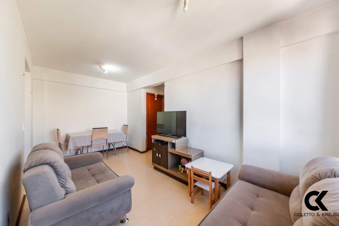 Apartamento à venda com 2 quartos, 68m² - Foto 2