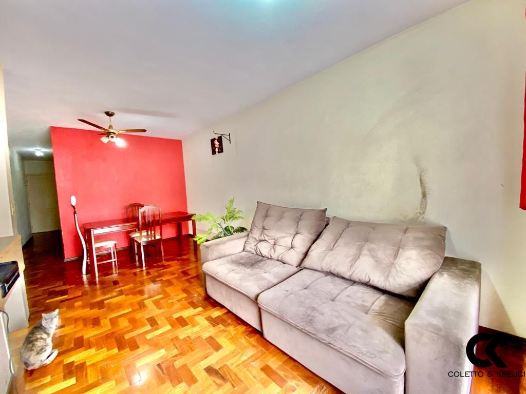 Apartamento à venda com 2 quartos, 78m² - Foto 4