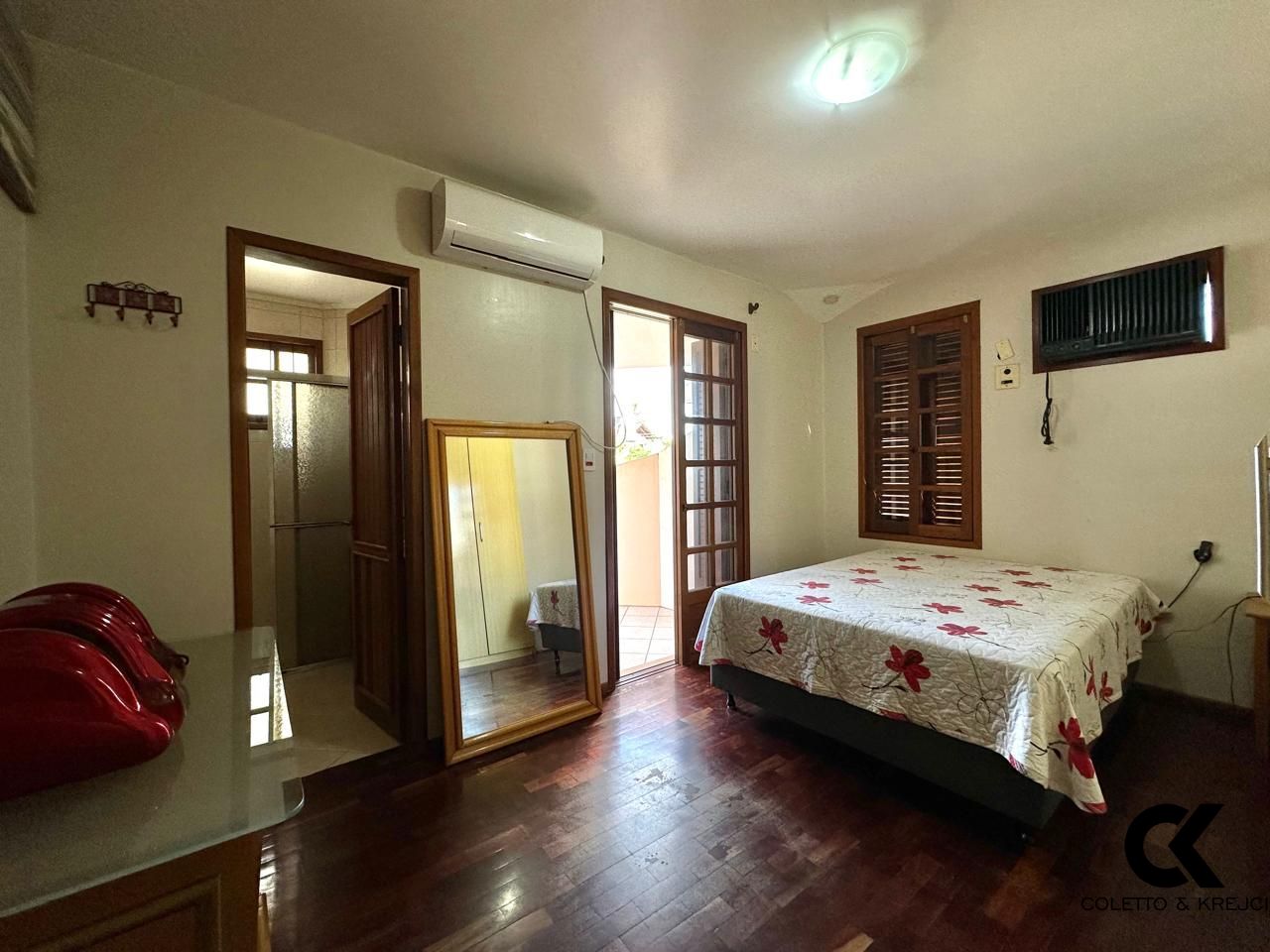 Casa, 3 quartos, 284 m² - Foto 19