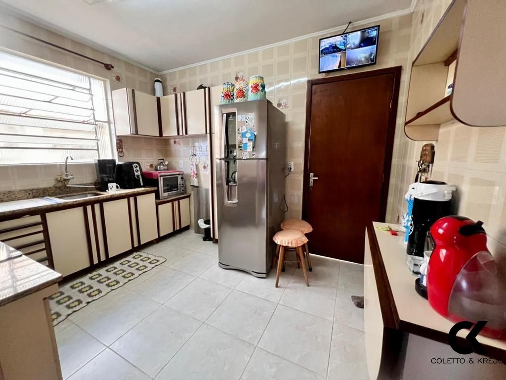 Casa à venda com 3 quartos, 480m² - Foto 9