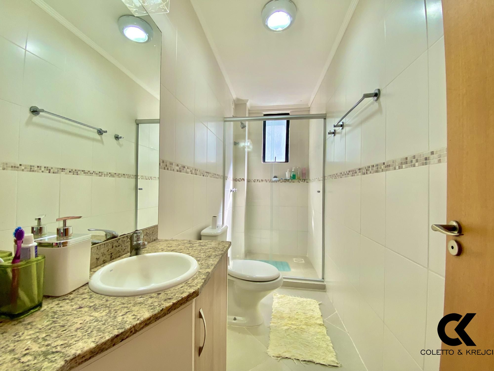Apartamento à venda com 2 quartos, 68m² - Foto 12