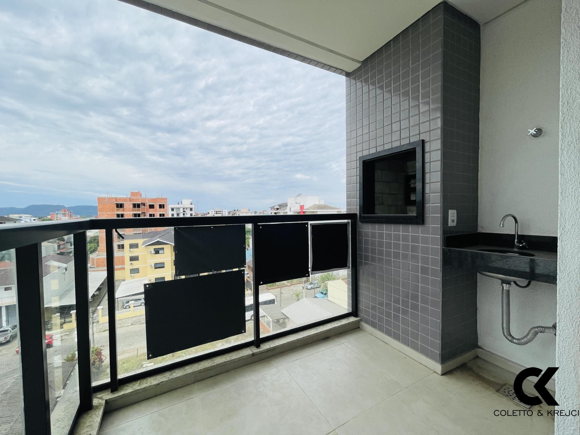 Apartamento à venda com 2 quartos, 79m² - Foto 5