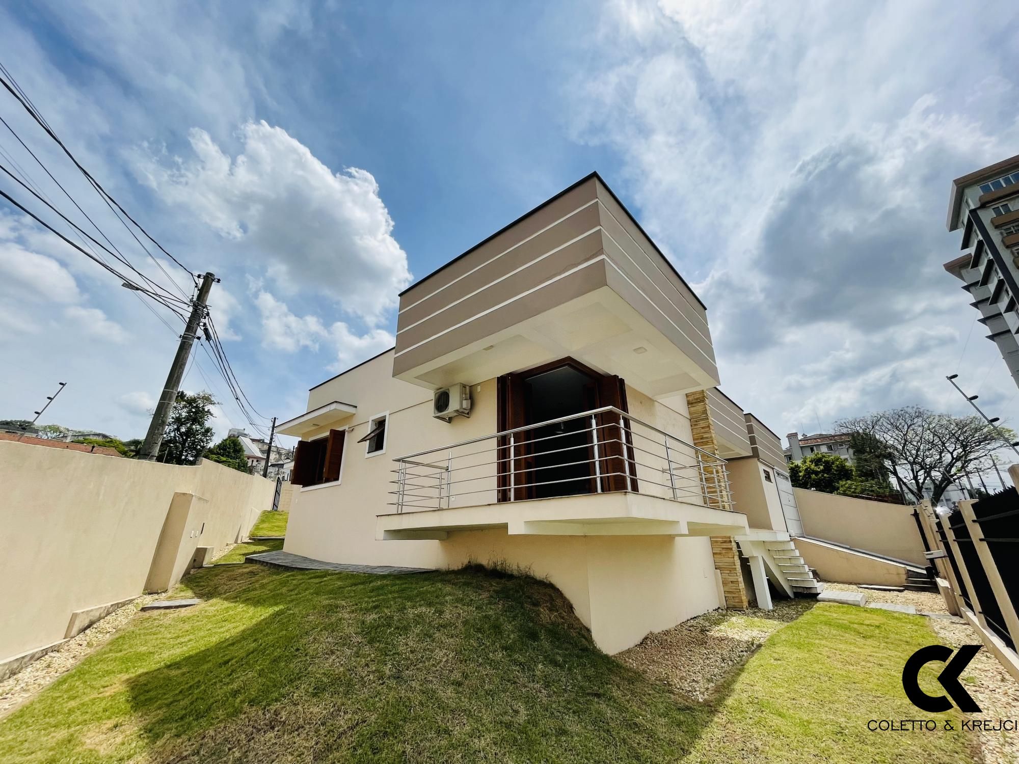 Casa à venda com 3 quartos, 235m² - Foto 14