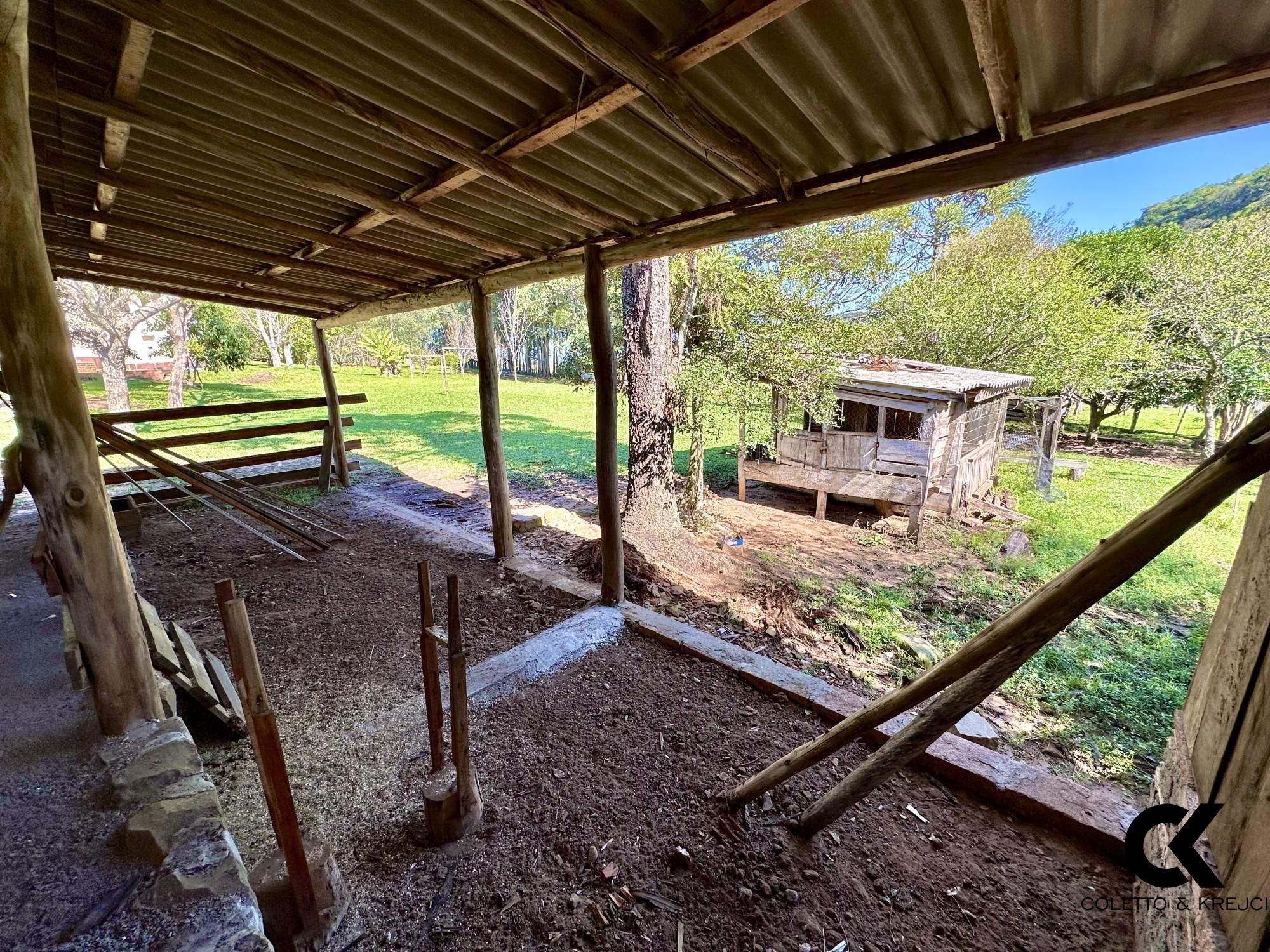 Fazenda à venda com 4 quartos, 240000m² - Foto 12