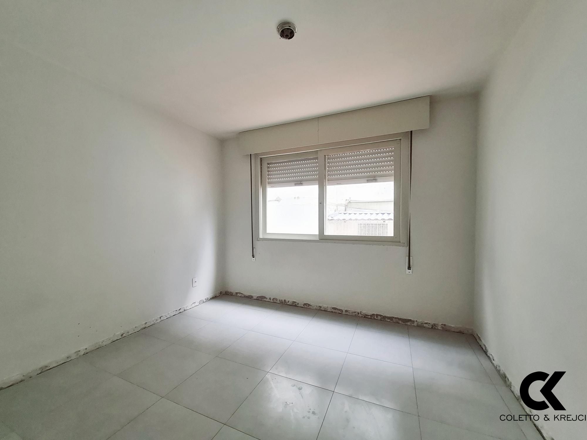 Apartamento à venda com 3 quartos, 85m² - Foto 2