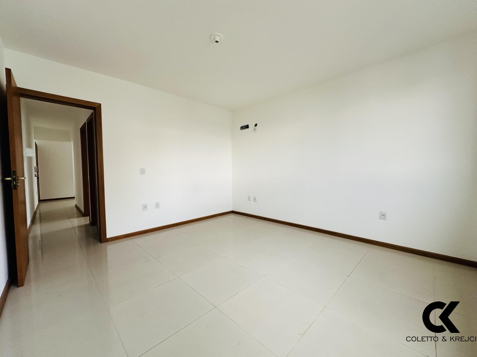 Apartamento à venda com 2 quartos, 58m² - Foto 7