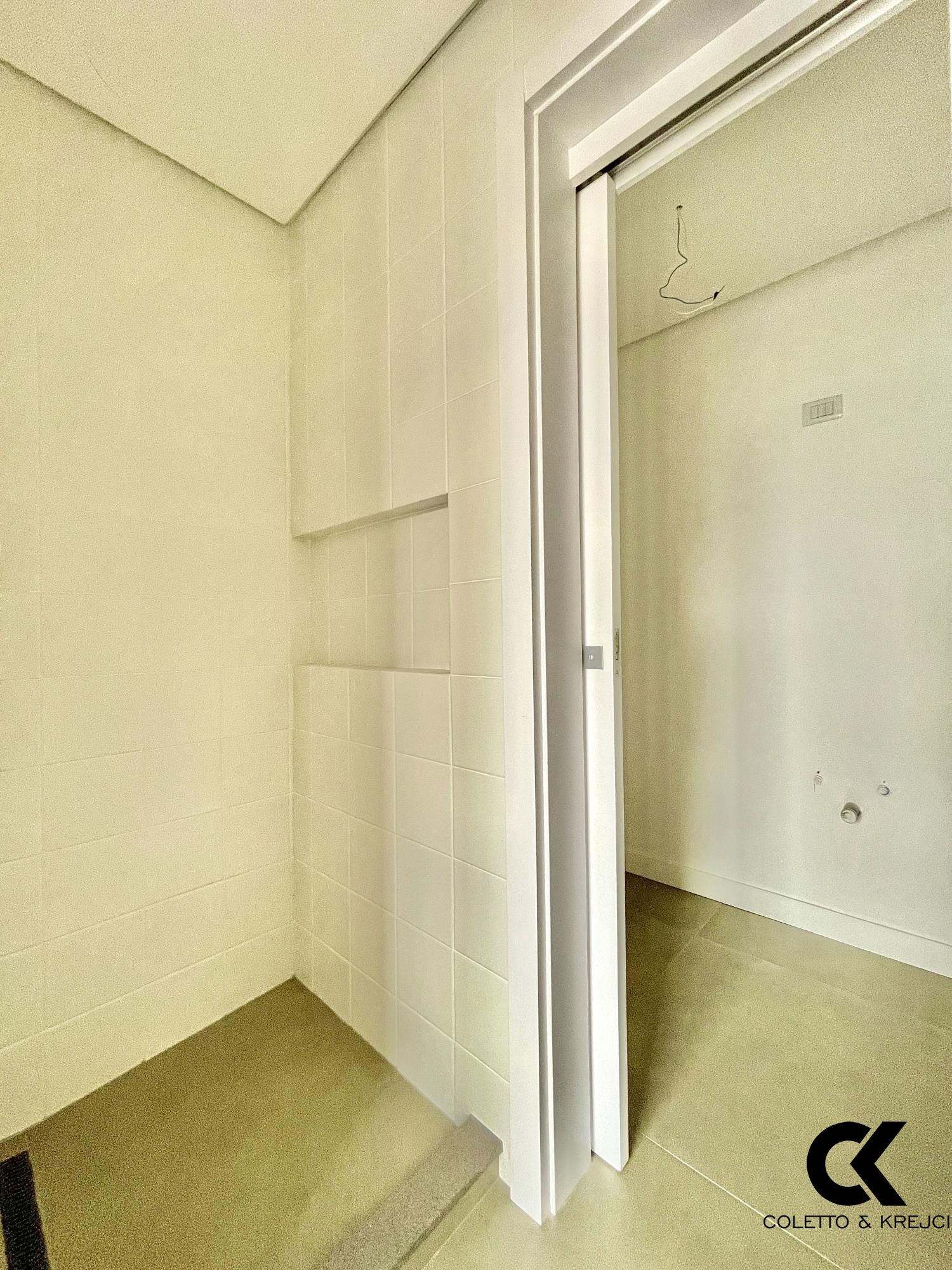 Apartamento à venda com 2 quartos, 66m² - Foto 26