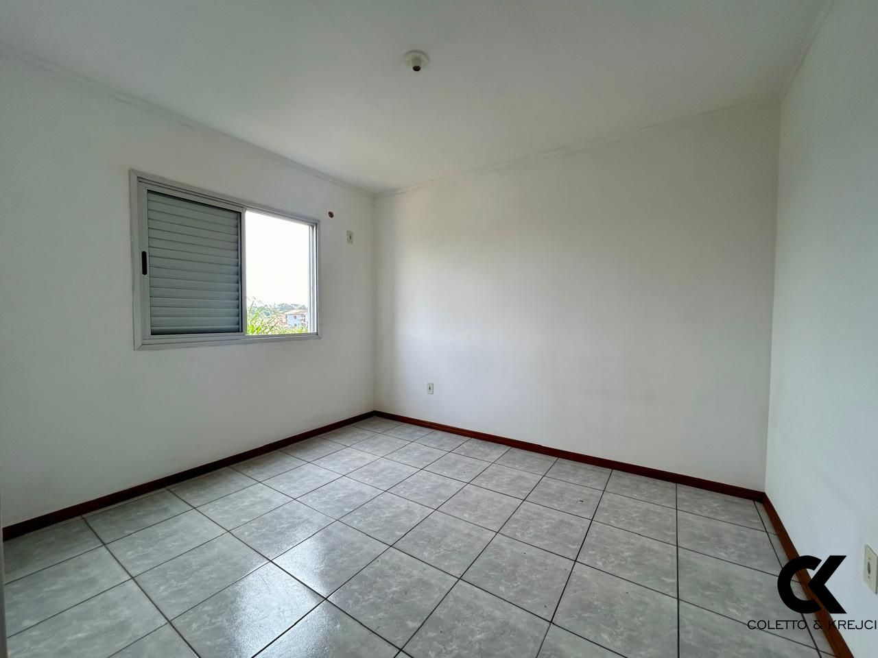 Apartamento à venda com 2 quartos, 57m² - Foto 19