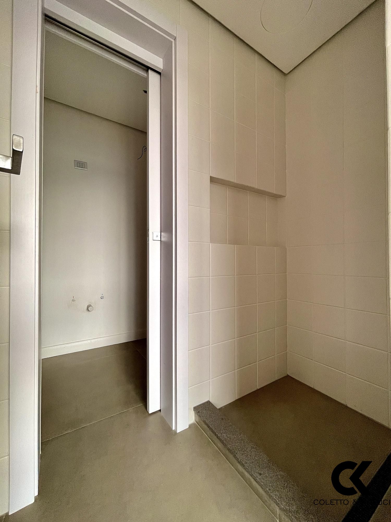 Apartamento à venda com 2 quartos, 66m² - Foto 25