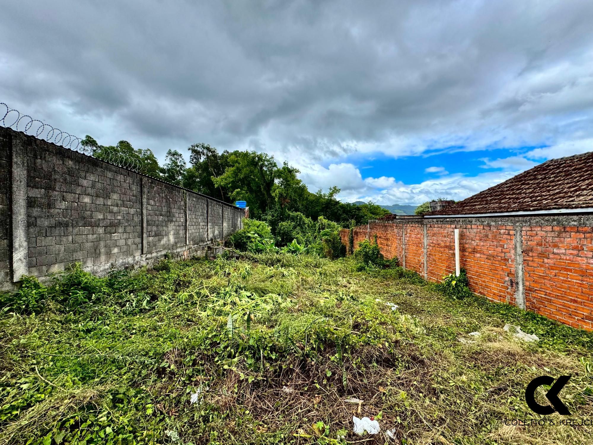 Terreno à venda, 380m² - Foto 1