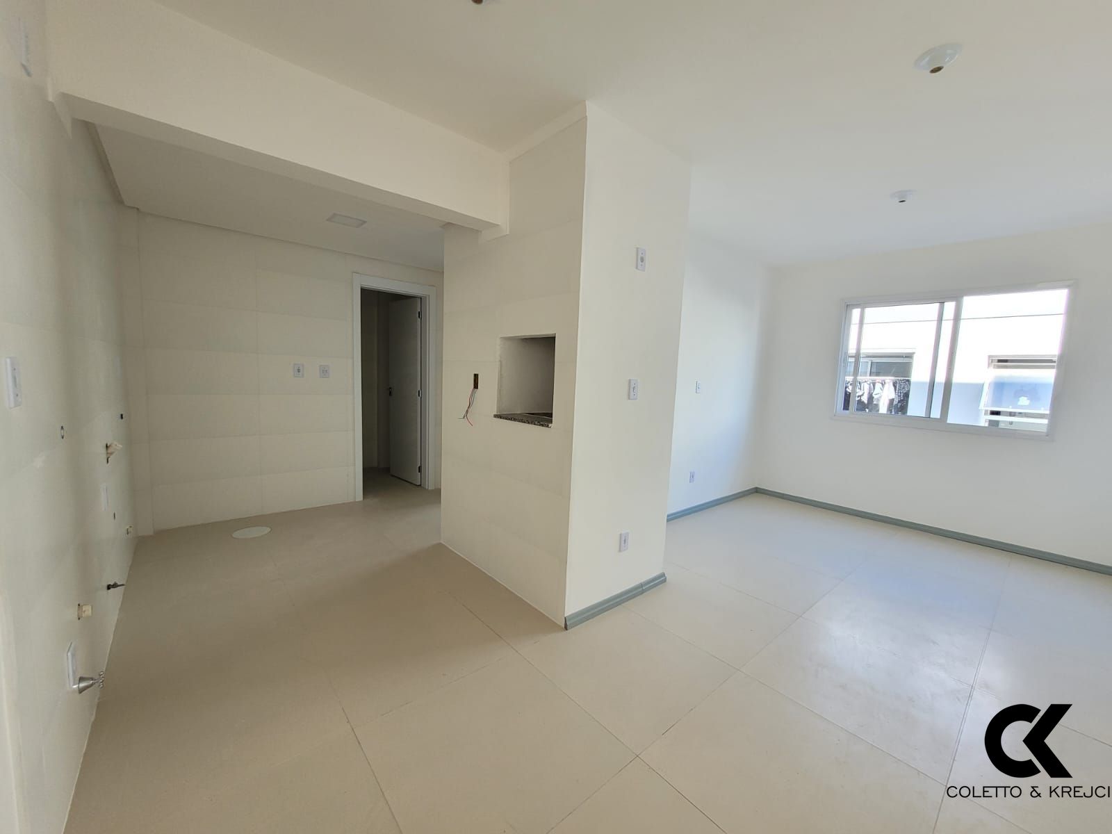 Apartamento à venda com 1 quarto, 39m² - Foto 1