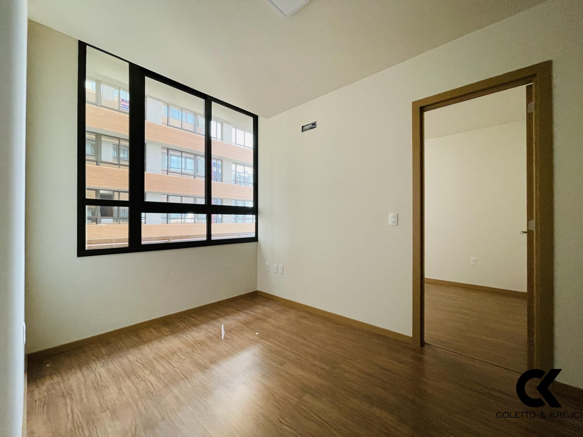 Apartamento à venda com 1 quarto, 32m² - Foto 1