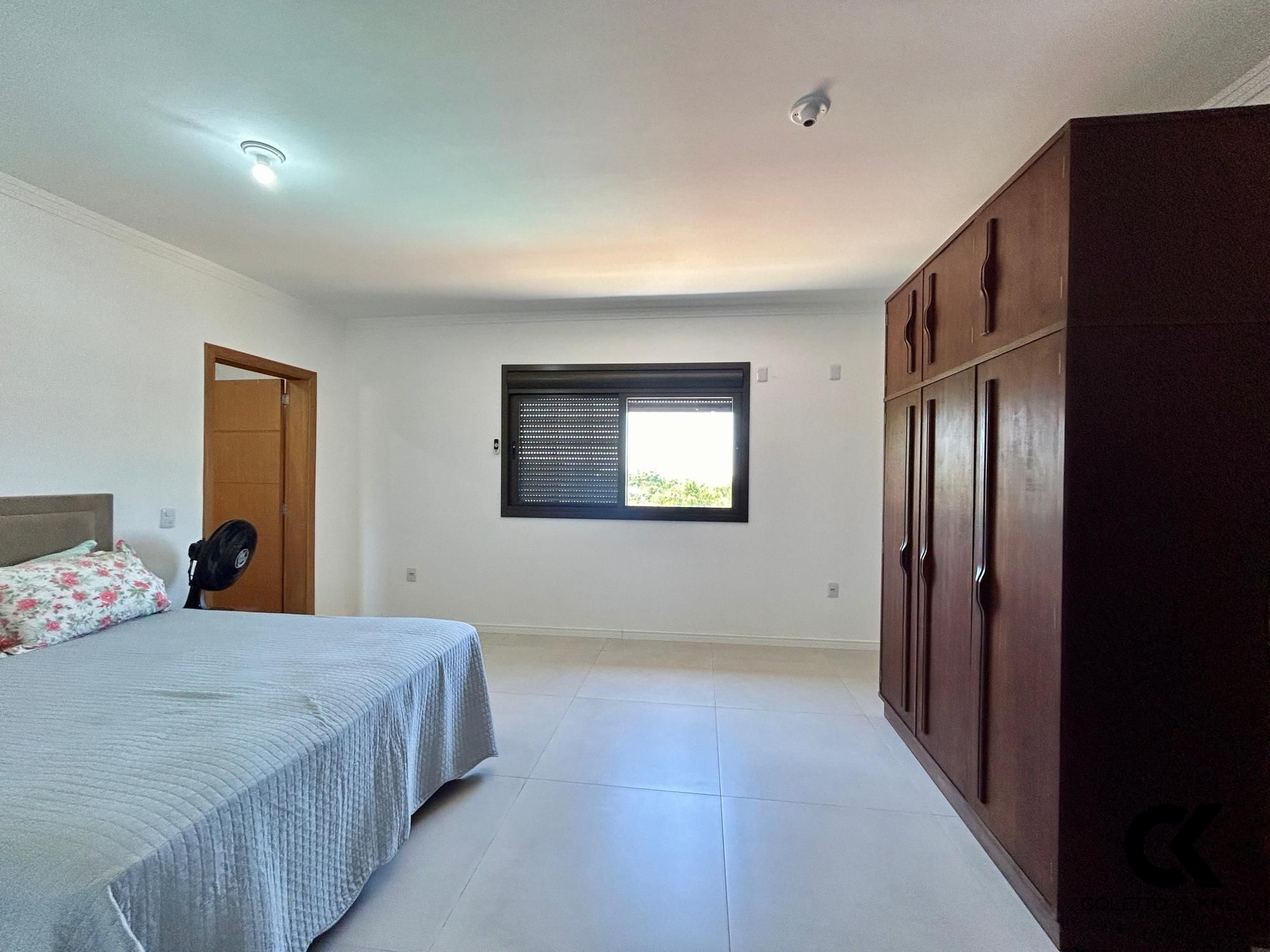 Casa à venda com 3 quartos, 201m² - Foto 19