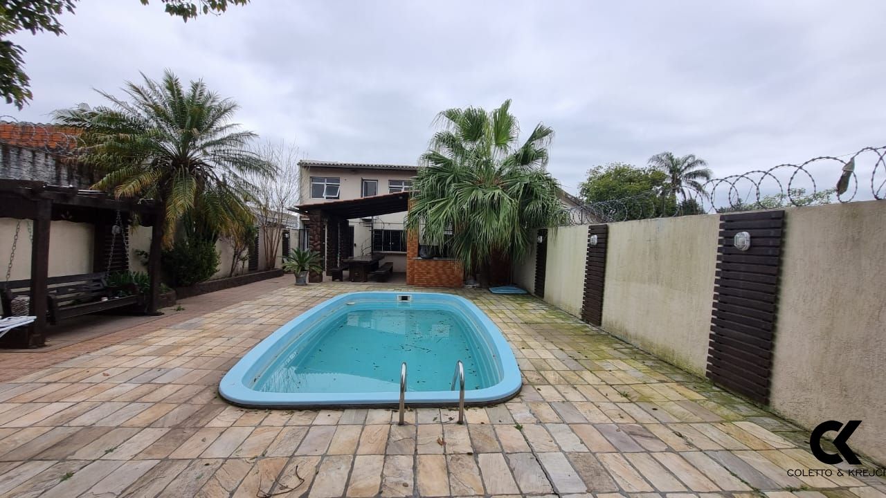 Casa, 4 quartos, 380 m² - Foto 1