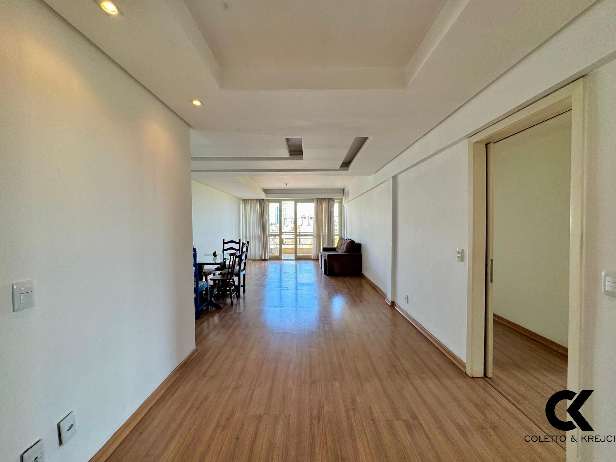 Cobertura à venda com 4 quartos, 280m² - Foto 4