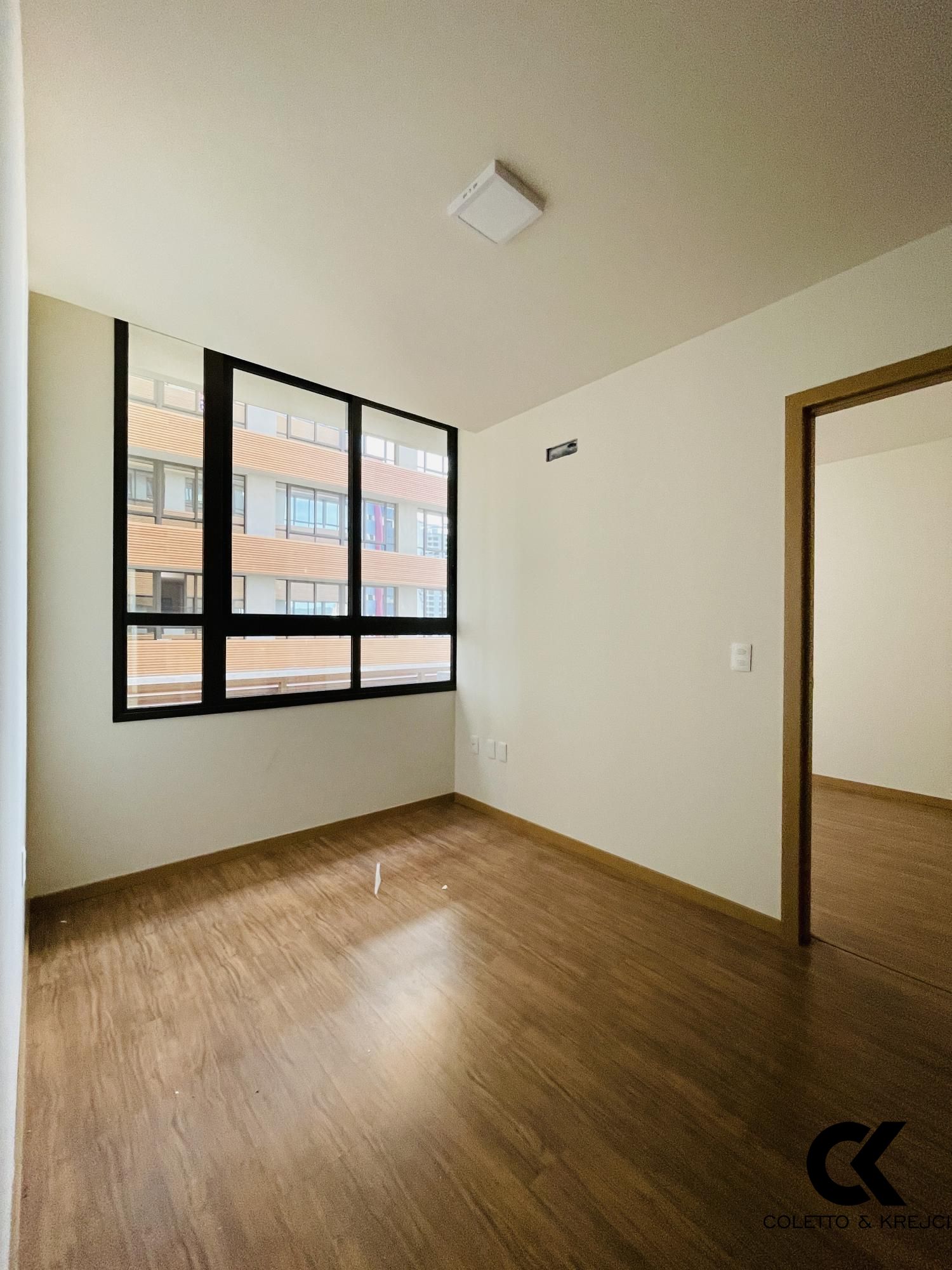 Apartamento, 1 quarto, 32 m² - Foto 2