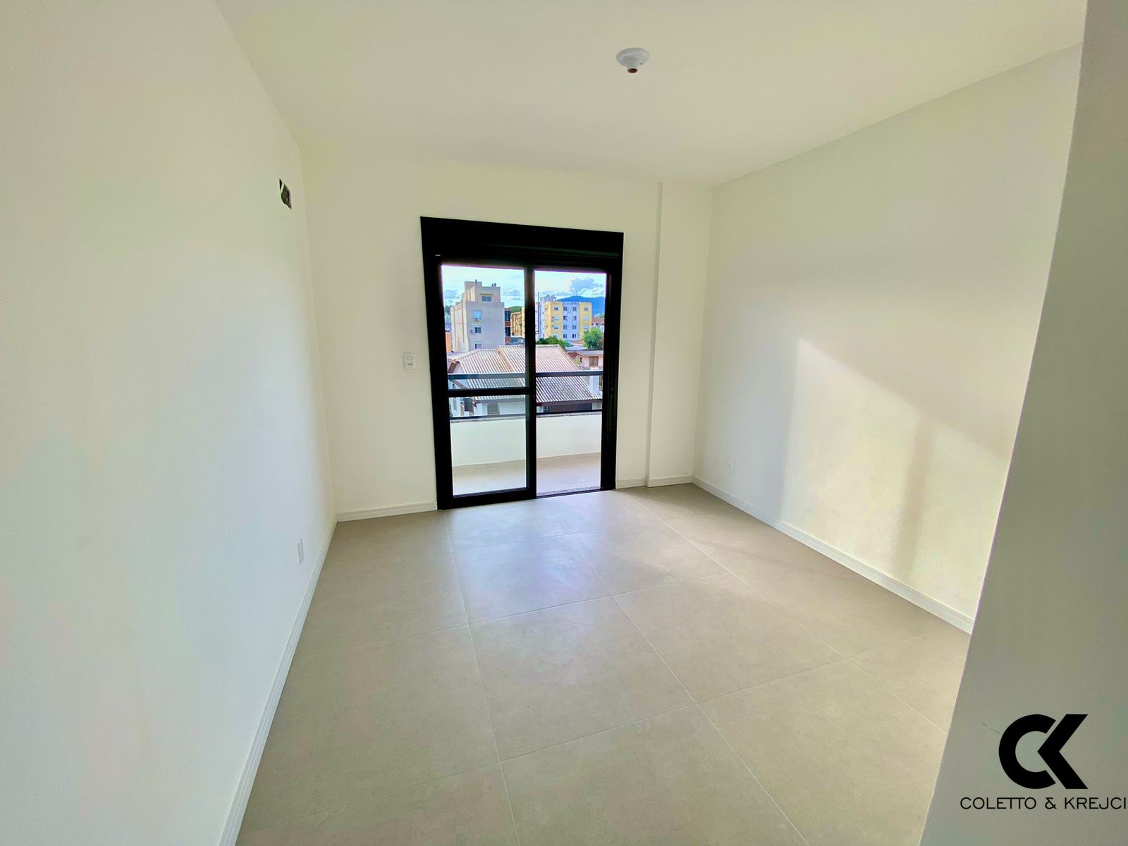 Apartamento à venda com 2 quartos, 80m² - Foto 6