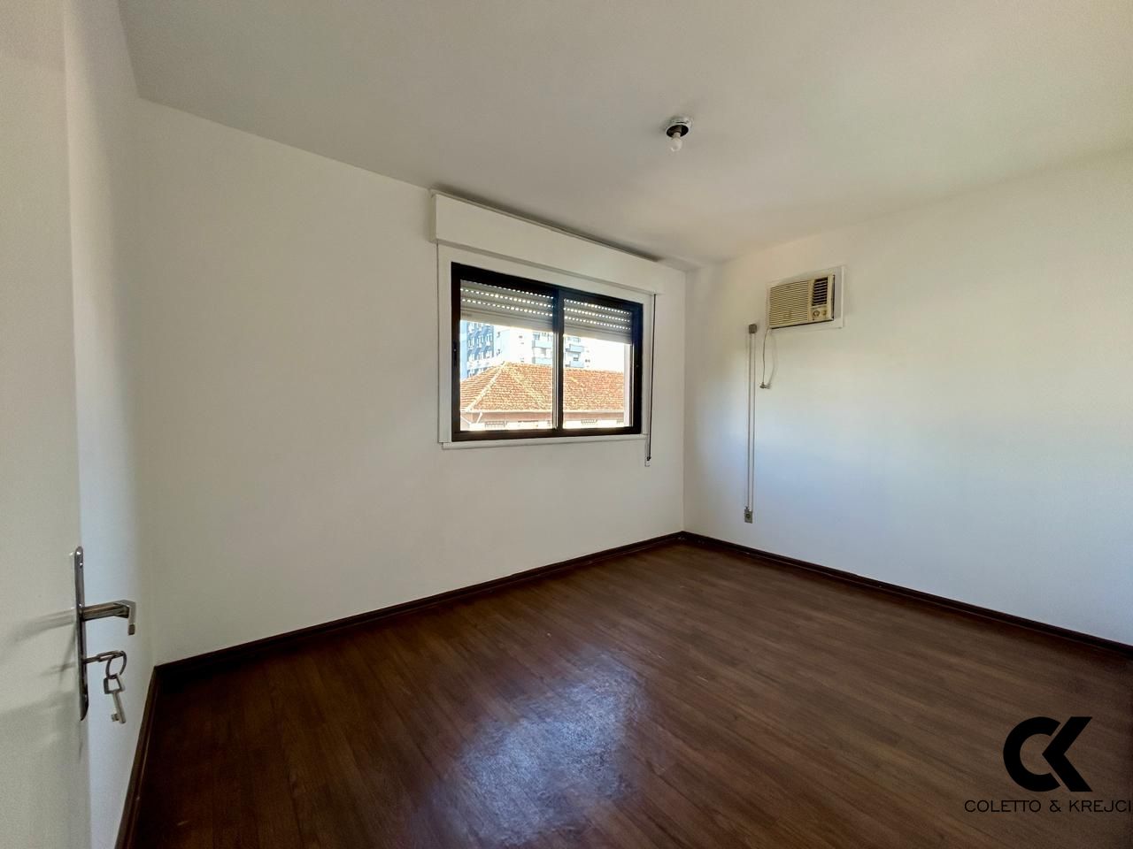 Apartamento à venda com 2 quartos, 64m² - Foto 14