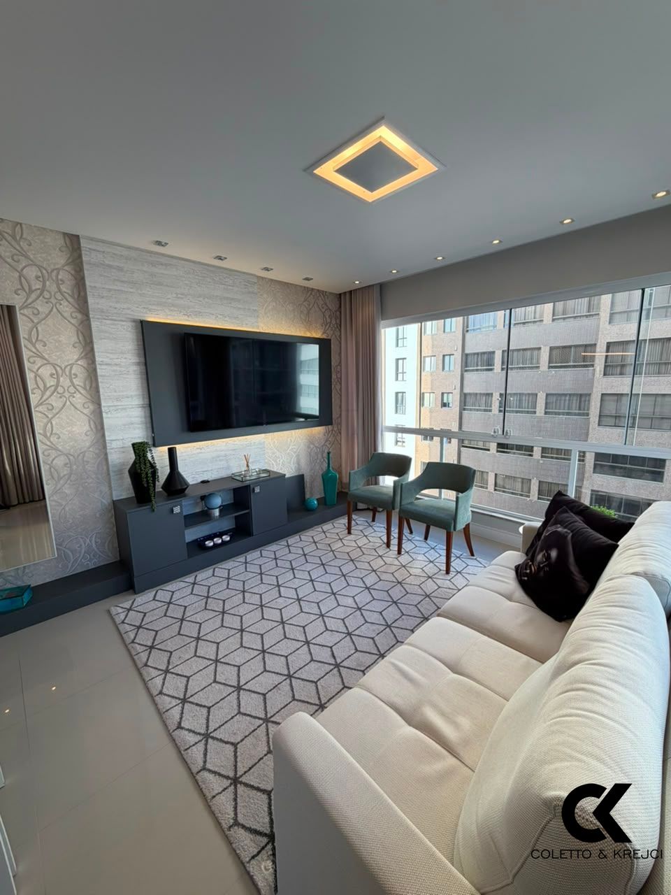 Apartamento, 2 quartos, 75 m² - Foto 1