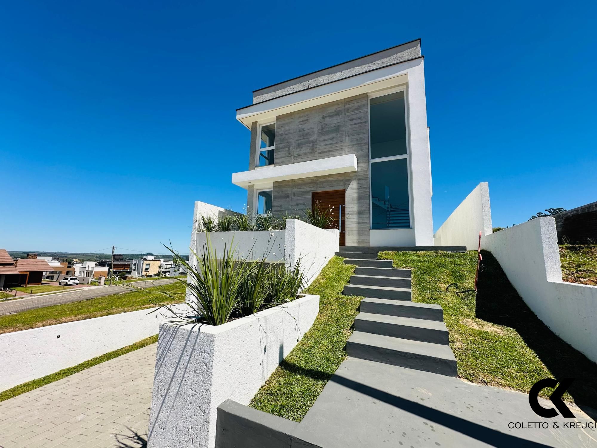 Casa, 3 quartos, 198 m² - Foto 1