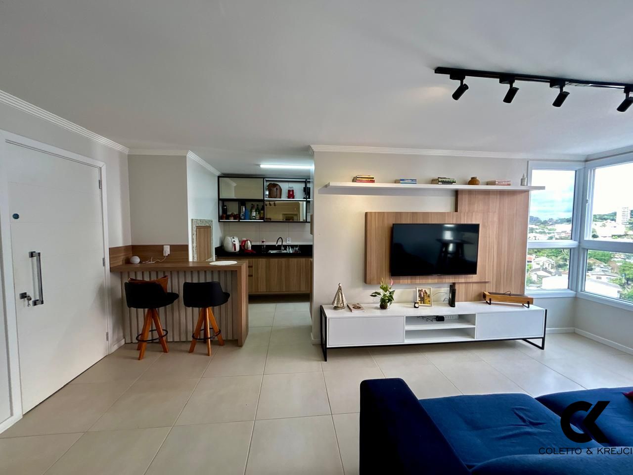 Apartamento à venda com 2 quartos, 74m² - Foto 4