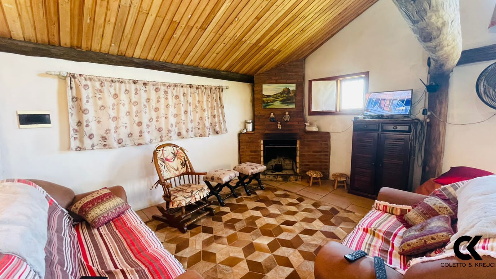 Fazenda à venda com 3 quartos, 140m² - Foto 7