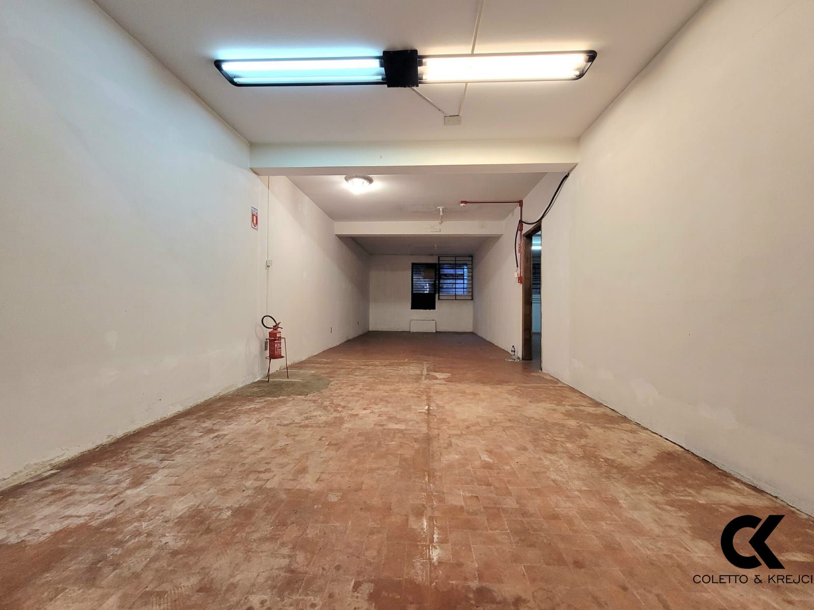 Loja-Salão à venda e aluguel com 3 quartos, 335m² - Foto 18