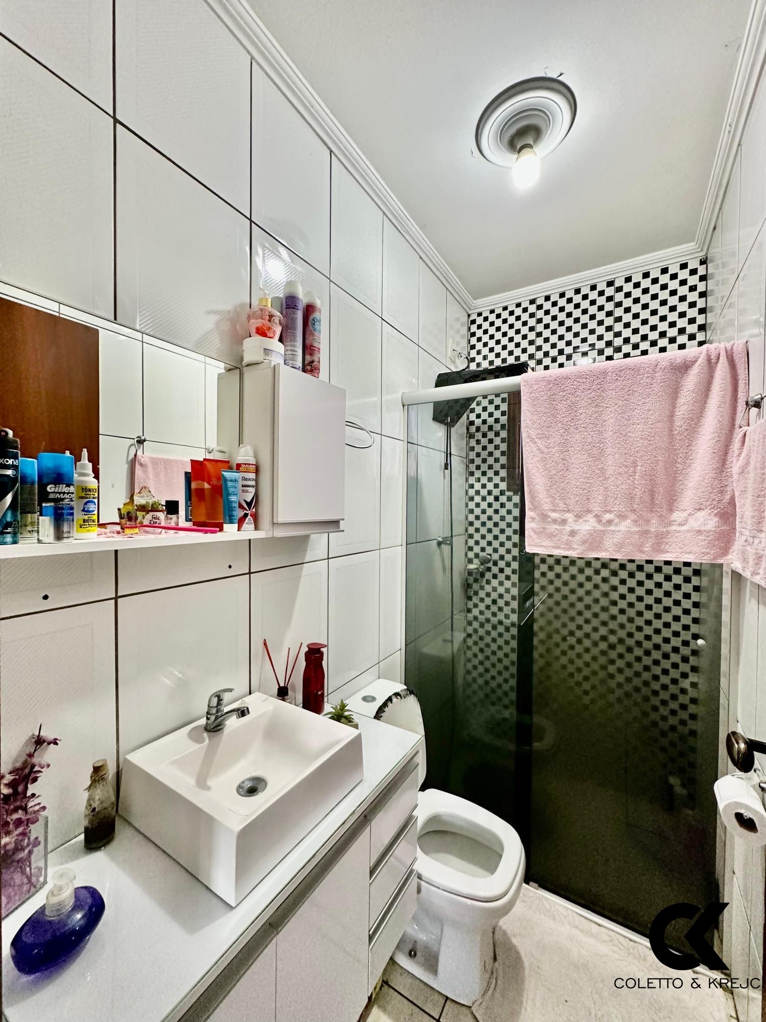 Casa à venda com 2 quartos, 90m² - Foto 7