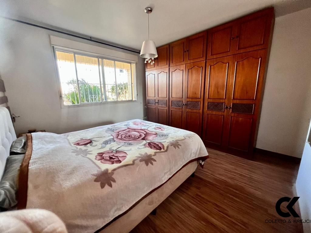 Casa à venda com 3 quartos, 480m² - Foto 2