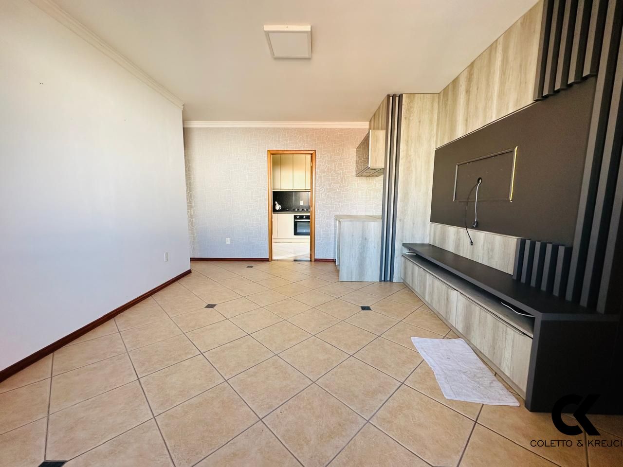 Apartamento para alugar com 2 quartos, 80m² - Foto 3