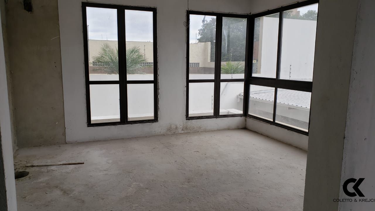 Apartamento à venda com 4 quartos, 220m² - Foto 5