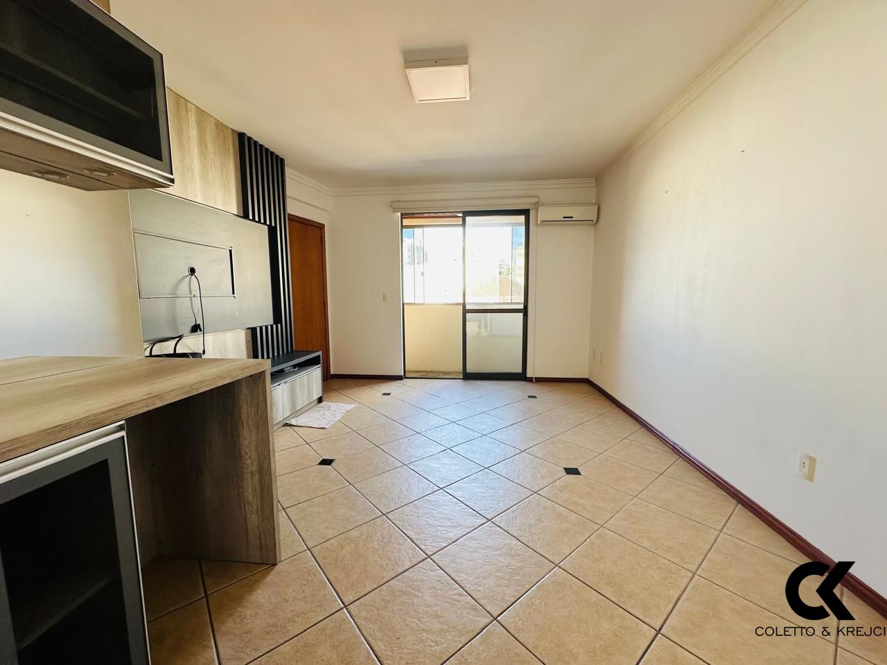 Apartamento para alugar com 2 quartos, 80m² - Foto 4