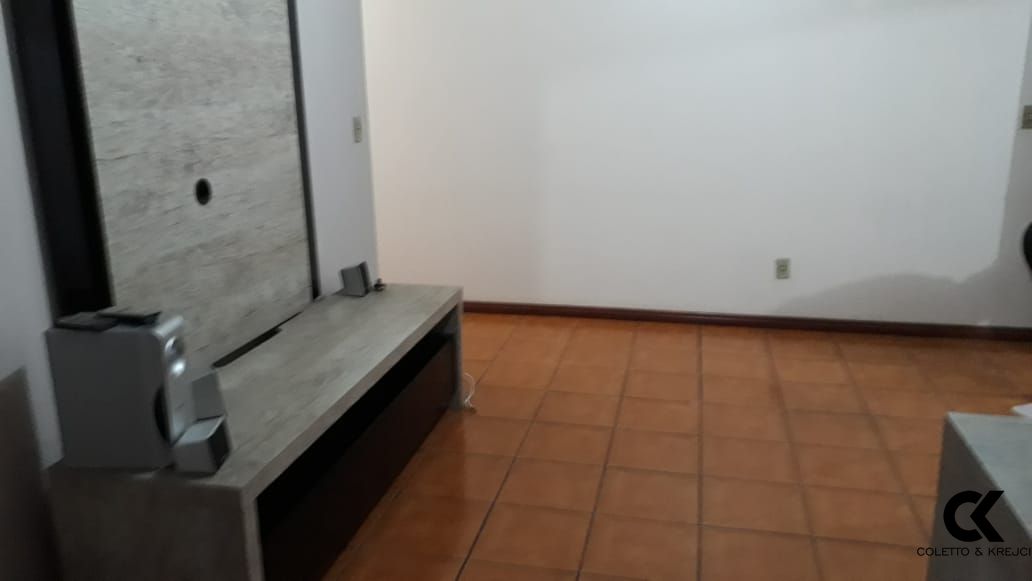 Apartamento à venda com 2 quartos, 81m² - Foto 23